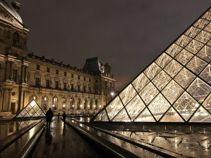 family trip to Paris, louvre pyramid